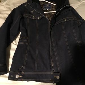 snowboarding Jean jacket material. Size 8 US